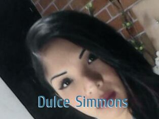 Dulce_Simmons