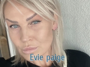 Evie_paige