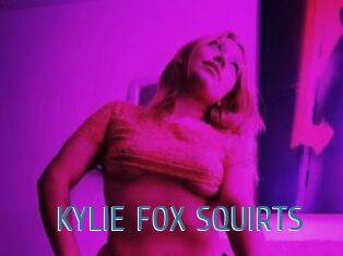 KYLIE_FOX_SQUIRTS