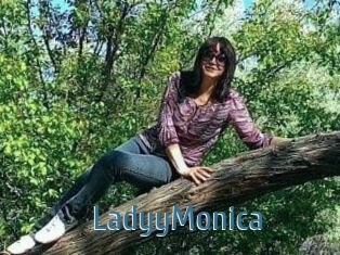 LadyyMonica