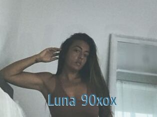 Luna_90xox