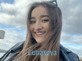 Lunaxeva