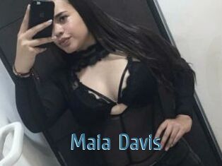 Maia_Davis