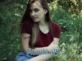 Monikka19