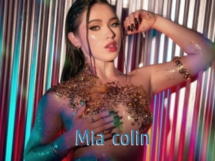 Mia_colin