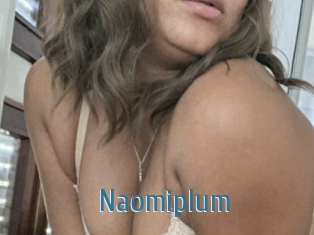 Naomiplum