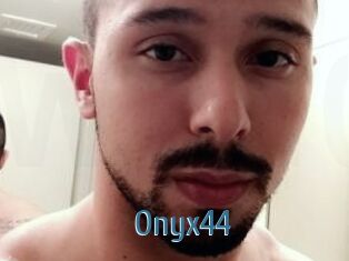 Onyx44